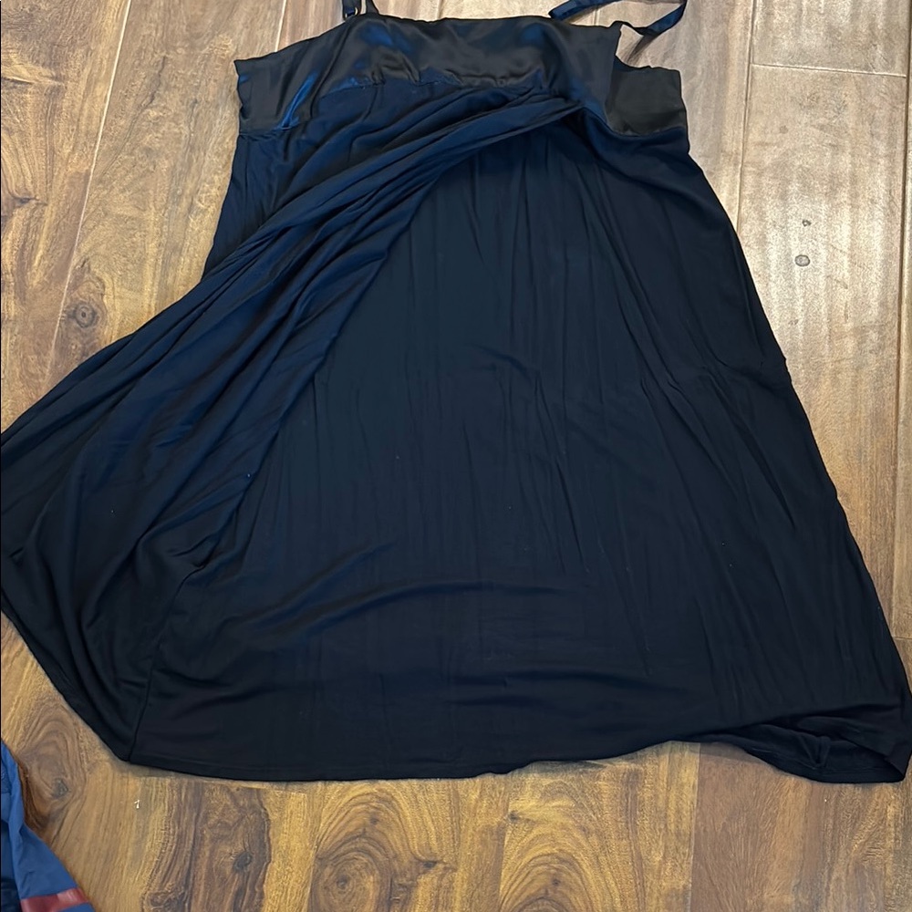 Soma Black Nightgown - Picture 2 of 4